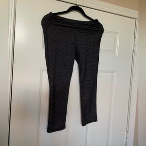 Athleta Gray Cropped Leggings 🌴